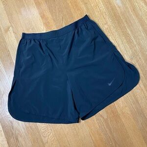 Nike Lightweight Long Training Short  Style 831265-010  L